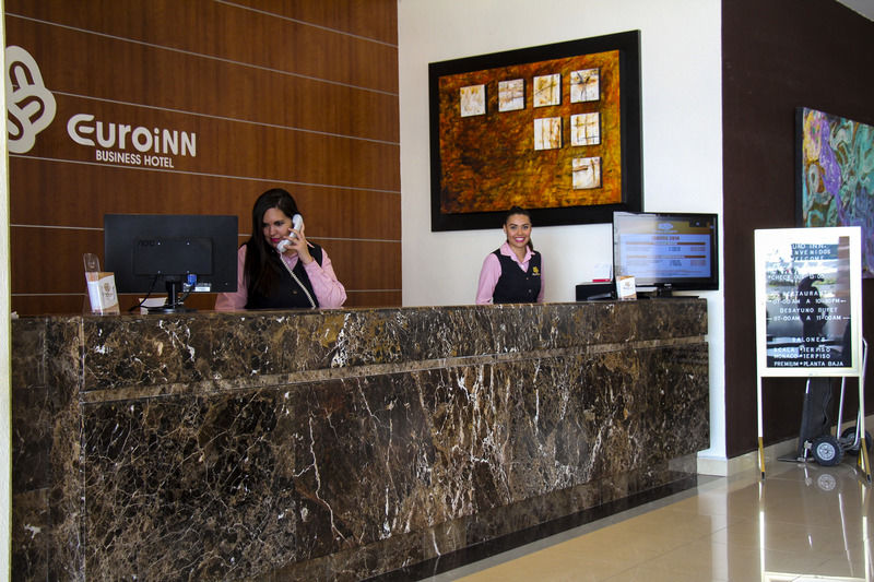 Hotel Soleil Business Class Celaya Екстериор снимка